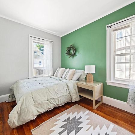 Cozy Up In 5Br Apt Near Charming Oak Square Бостон Экстерьер фото