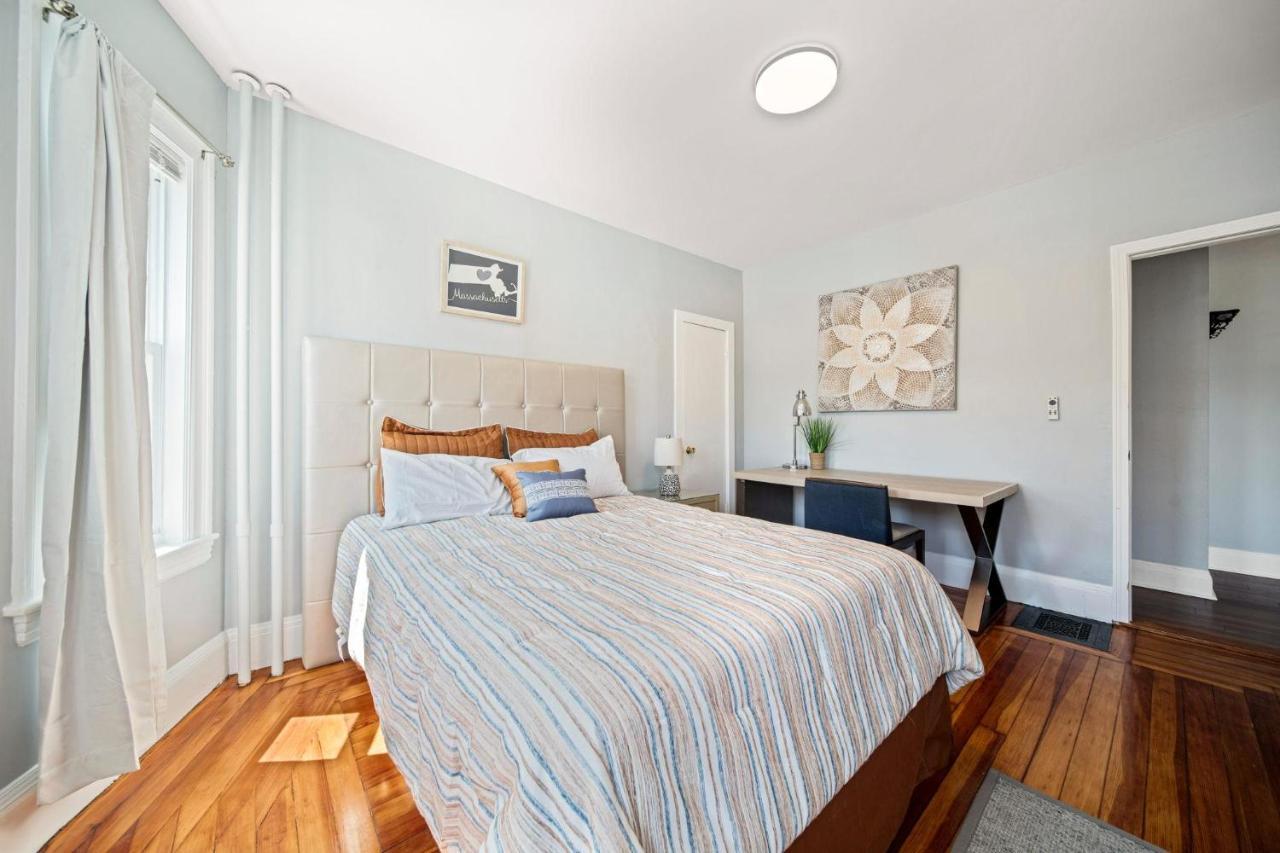 Cozy Up In 5Br Apt Near Charming Oak Square Бостон Экстерьер фото