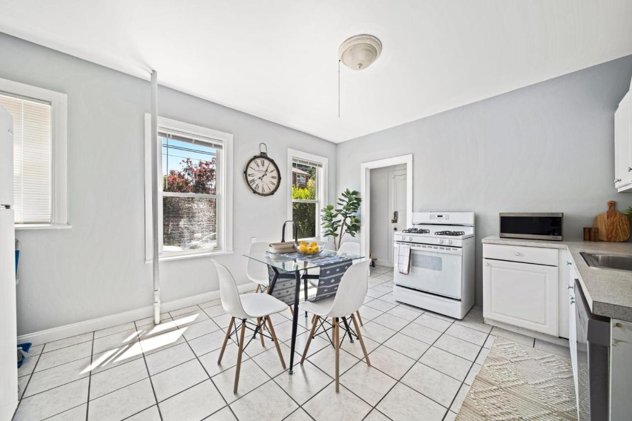 Cozy Up In 5Br Apt Near Charming Oak Square Бостон Экстерьер фото